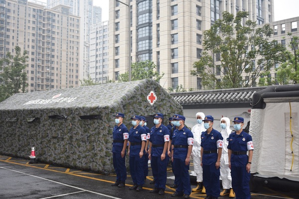 部局后勤装备处郭六虎处长率队到职业健康中心医院检查指导全国消防